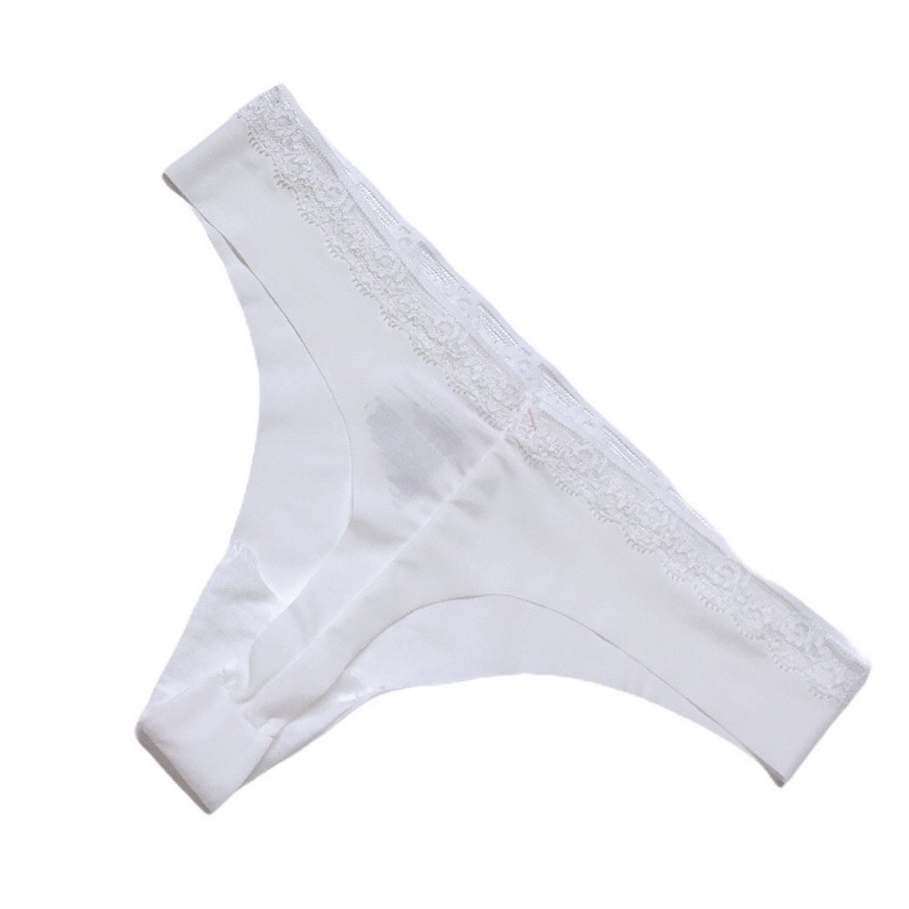 NWT 2013’ Victoria’s Secret White Lace Top Thong - Picture 4 of 6